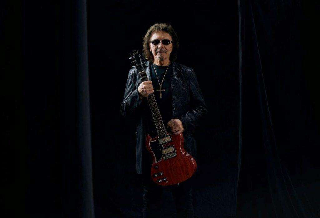 Gibson Honors Black Sabbath at ‘Back to the Beginning’ Reunion, Auctioning Signed SGs