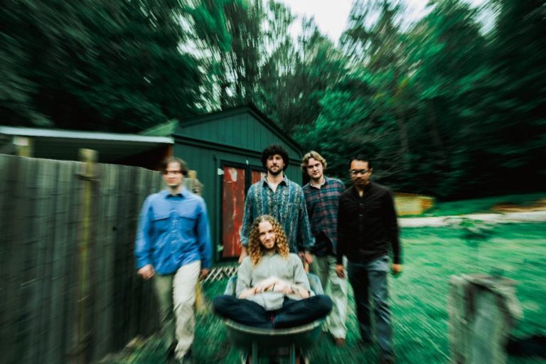 Jacoozy Captures the Push-and-Pull of Time in Latest Track, “Hurry”