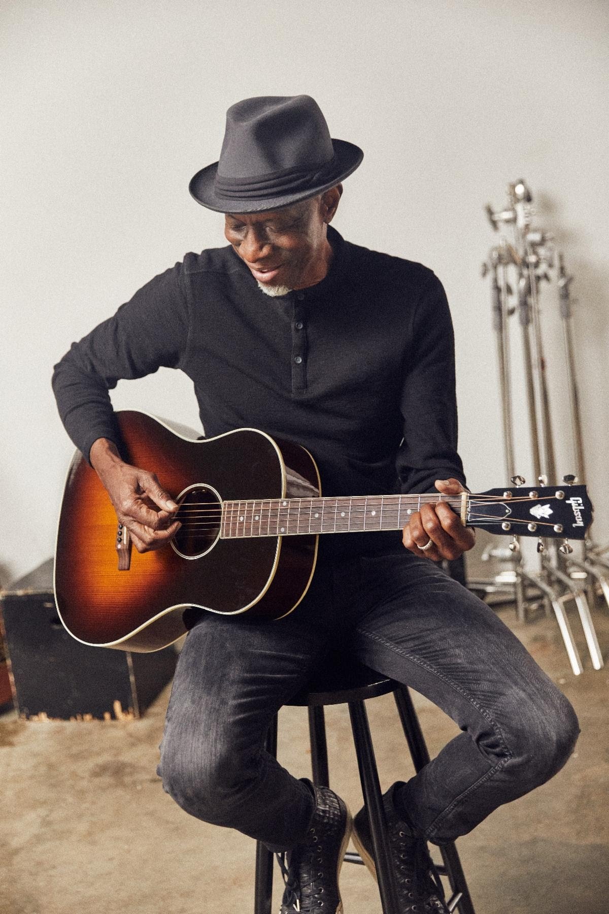 Above: Keb' Mo' with his new Gibson J-45. 
