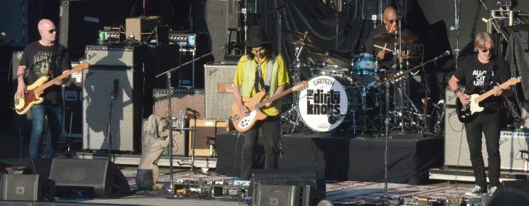 Mike Campbell & The Dirty Knobs Makin’ Special Noises on Summer Tour