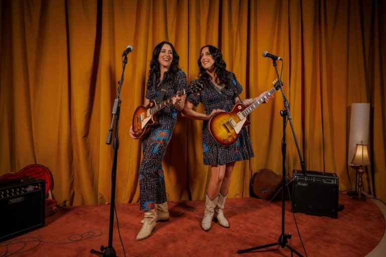 Introducing the Gibson Les Paul Standard 50s and 60s Double Trouble guitars, now available in new Vintage Honey Burst and Vintage Bourbon Burst