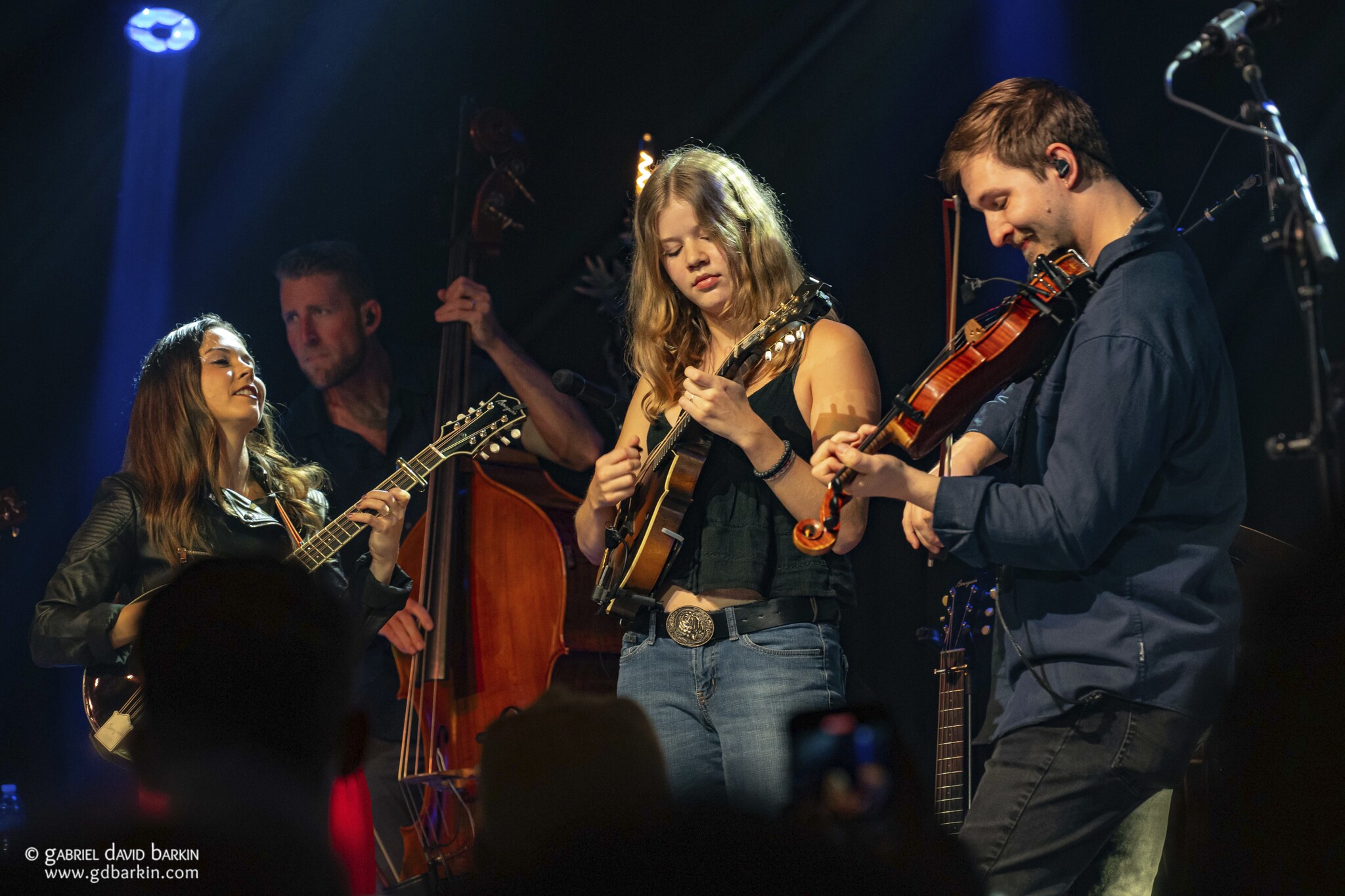 Sierra Hull with Sophia Sparks
