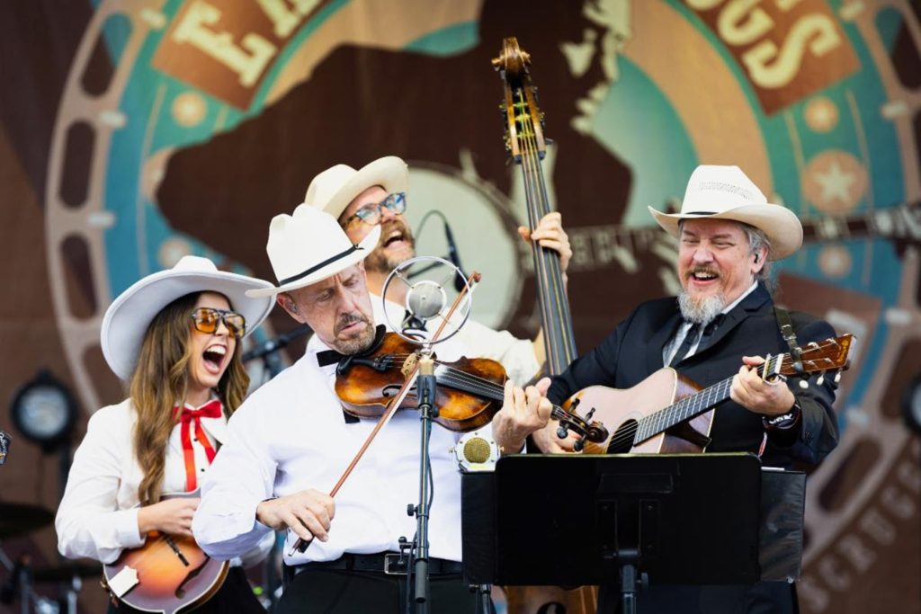 EARL SCRUGGS MUSIC FESTIVAL DRAWS RECORD TURNOUT TO 4TH ANNUAL EVENT