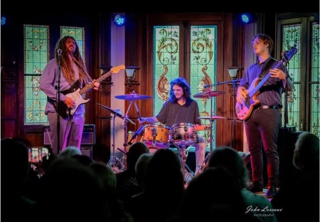 Breakout Jersey Blues-Rock Trio Twisted Livin’ to Play Hard Rock’s Sound Waves Theatre Friday, September 5