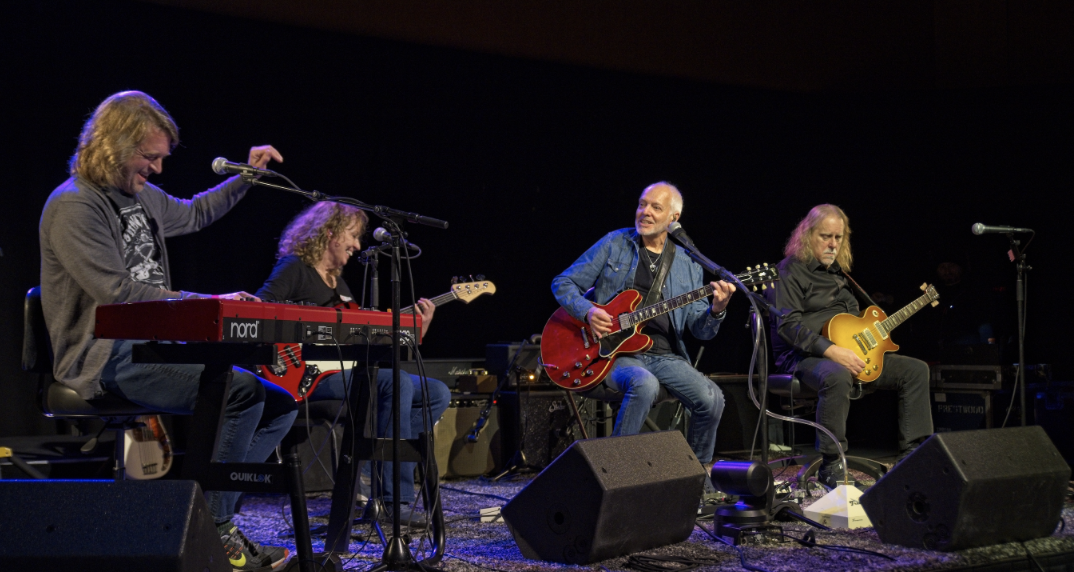 Rob Arthur, Alison Prestwood, Peter Frampton and Warren Haynes  at The Metropolitan Museum of Art / Photo Credit: Jim Belmont