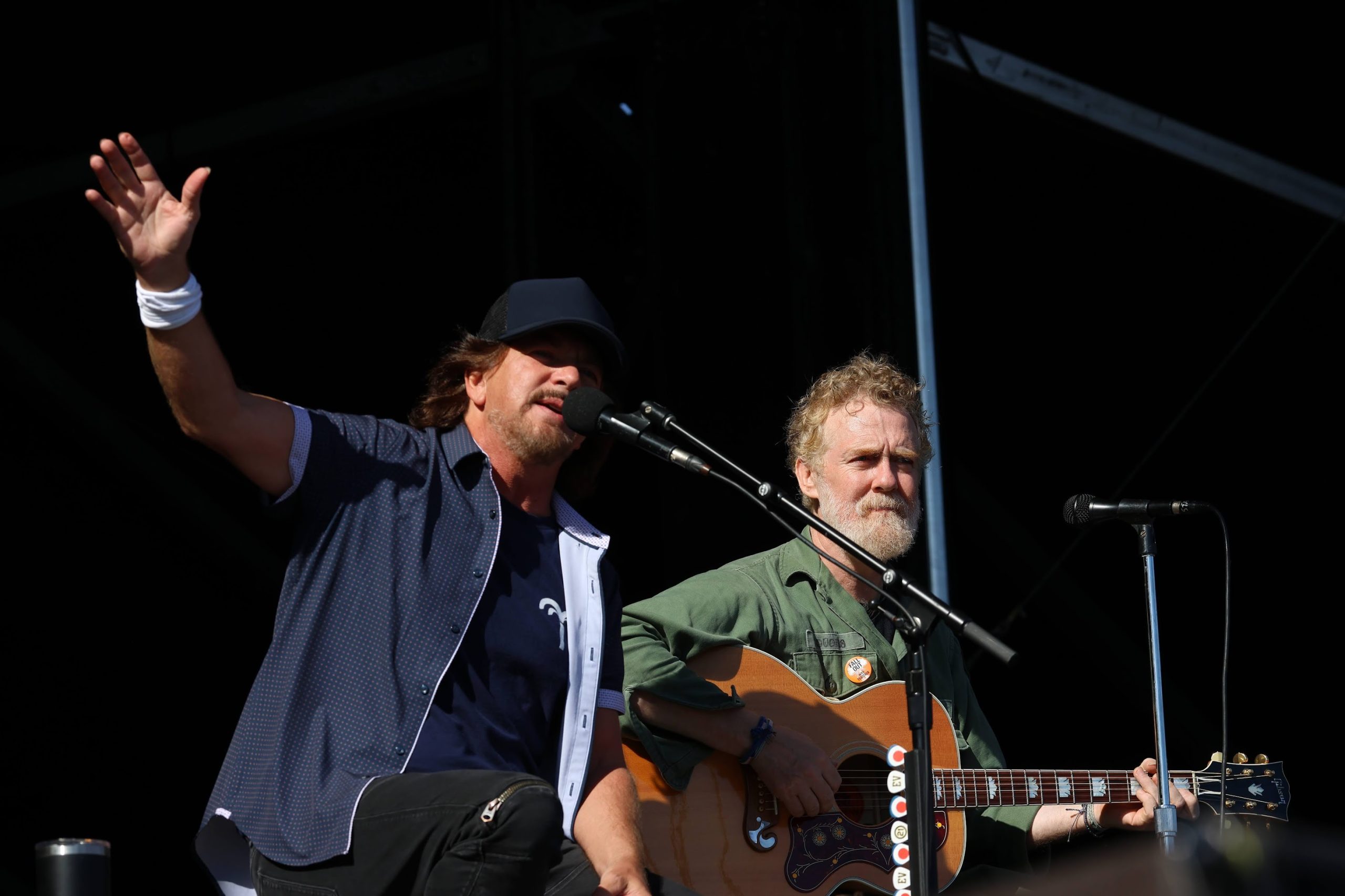 Eddie Vedder & Glen Hansard