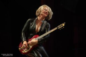 Samantha Fish Lights a Six-String Bonfire in San Francisco