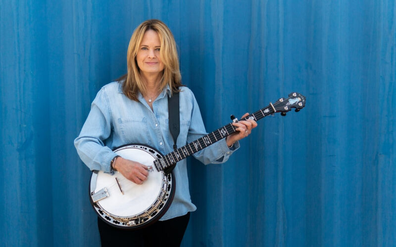 Banjoist Alison Brown Launches “Pick Like a Girl”
