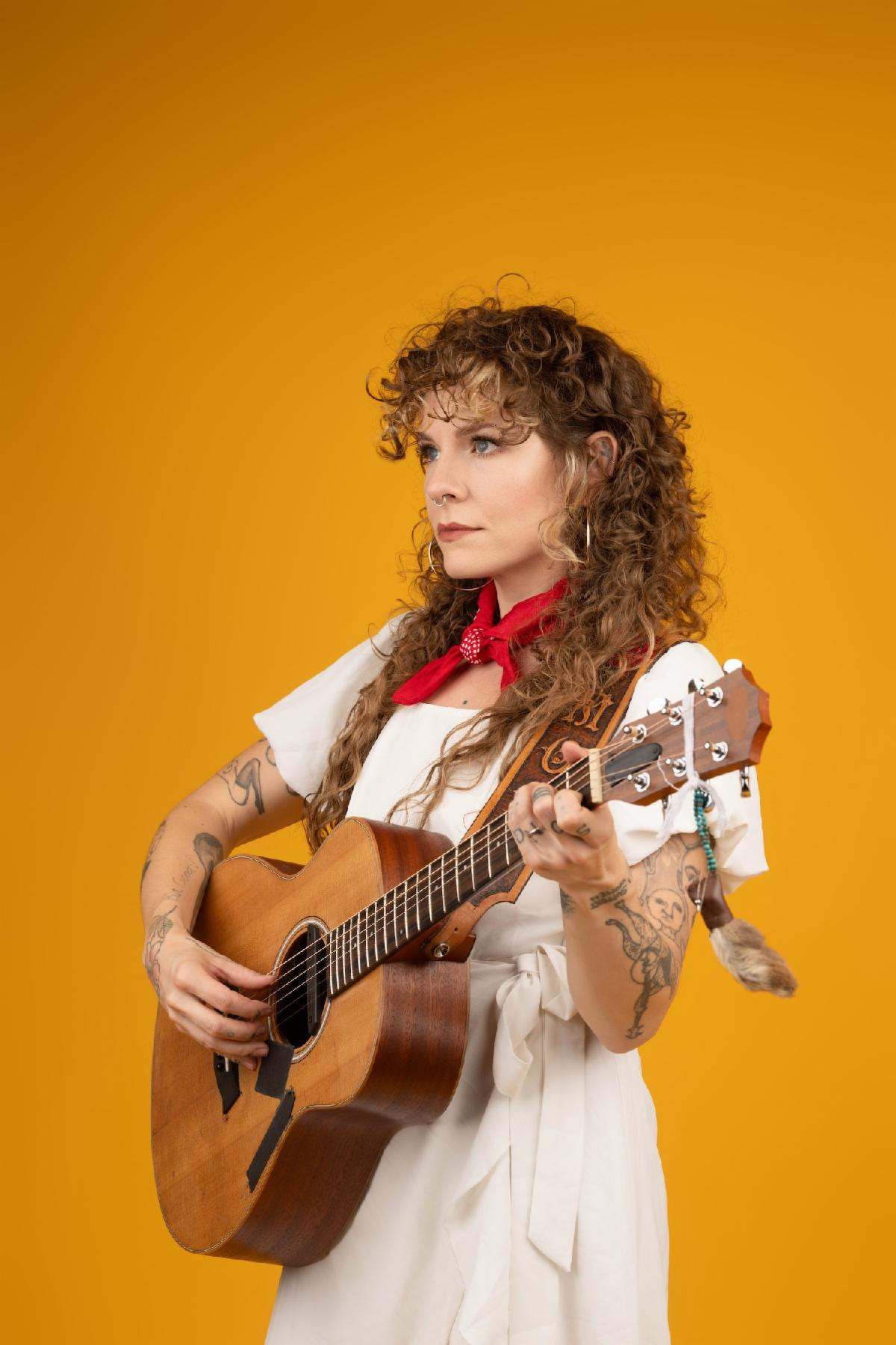 Meredith Moon & Hillary Klug Perform “Cindy” Live at Nicky Diamonds’ Barn